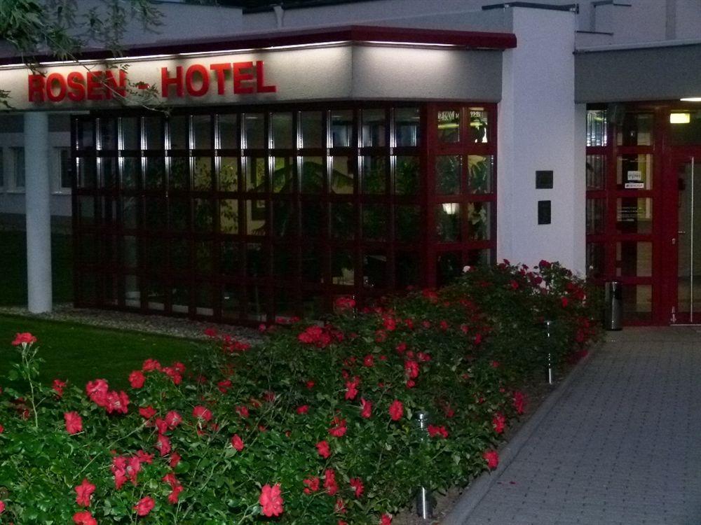 Rosen-Hotel Sangerhausen Exterior foto